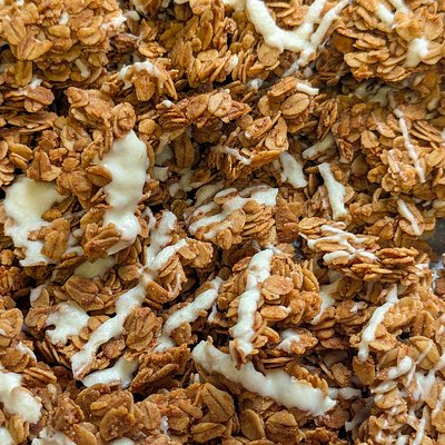 Cinnamon Roll Granola 