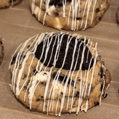 One Dozen Oreo Cookies & Cream 