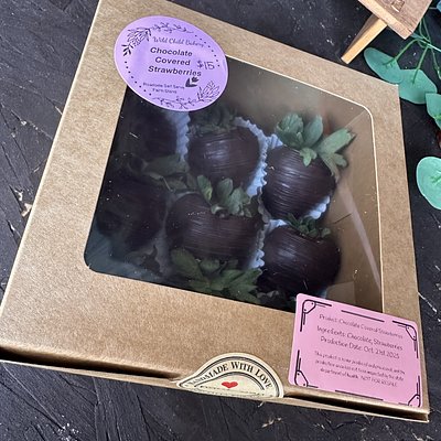 Milk Chocolate Covered Strawberries (9)