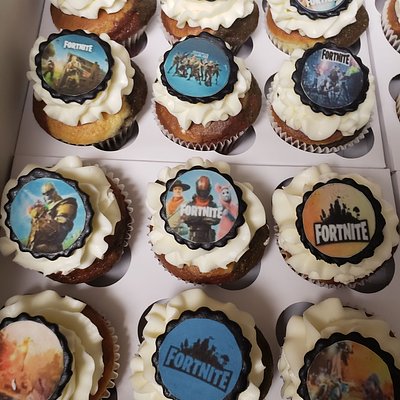 Custom Cupcakes 
