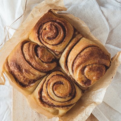 cinnamon rolls (pack of 4)