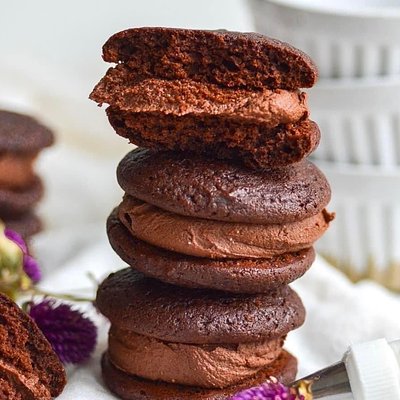 Chocolate Sandwich Cookie
