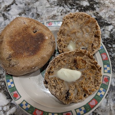 Cinnamon Raisin English Muffins (5)