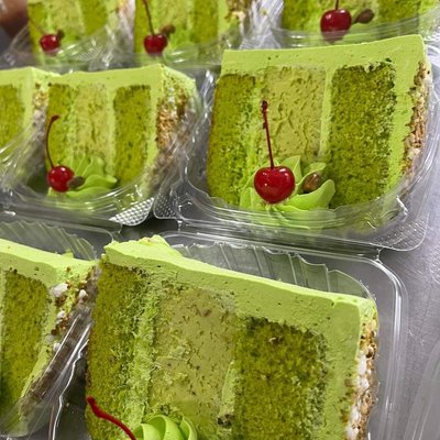 Pistachio White Chocolate Cake Slices