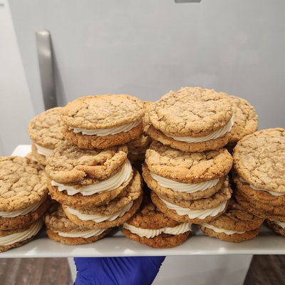 OATMEAL CREAM PIES (5)