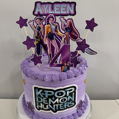 Kpop Demon Hunter Cake 