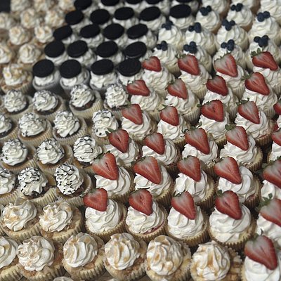 Wedding Cheesecake Cupcakes