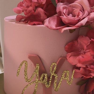 Customizable Cakes