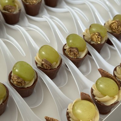 Mini Belgian Chocolate Cup With Brigadeiro - Box Of 12
