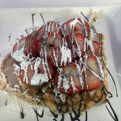 Dubai Chocolate Strawberry Funnel Cake
