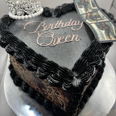 8 Inch Heart Cake 