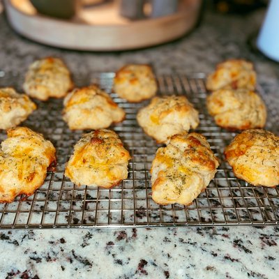 Cheddar Drop Biscuit (12 Count) 