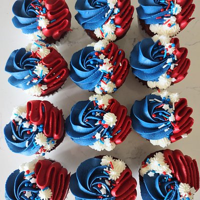 Patriotic Cupcakes 12 Count 