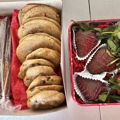 Bundle 12+6 Sweet Chocolate Covered Treats