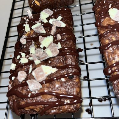 Momma T’ Peppermint Crunch Brownie 