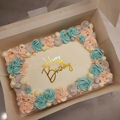 Quarter Sheet Cake (9" x 13")