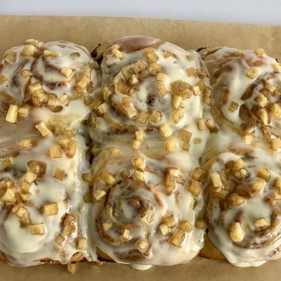 🍁🍎Apple pie Cinnamon Rolls Dozen