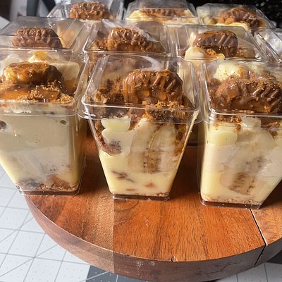 Banana Pudding(pan)and Shooters