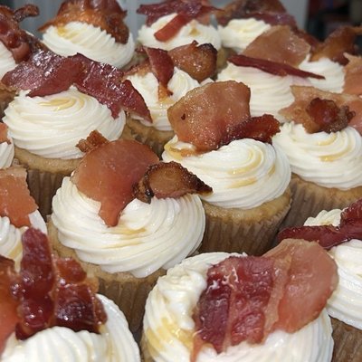 Maple Bacon Cupcakes