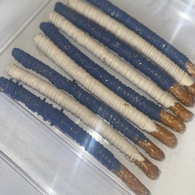 Dipped Pretzel Sticks 