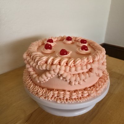 Vintage Style Cake