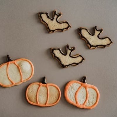 Pumpkin & Bat Mix Cookies