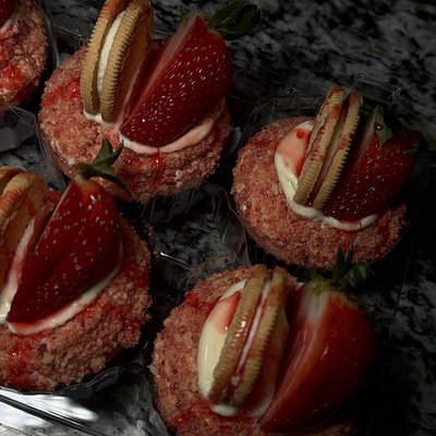 Half Dozen Cupcakes