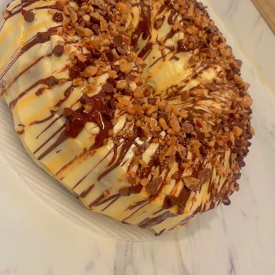 Chocolate Turtles Bundt Cake 