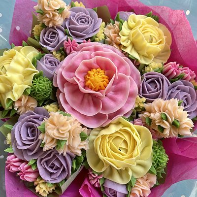 Sweet As A Flower - 7 Cupcake Bouquet 