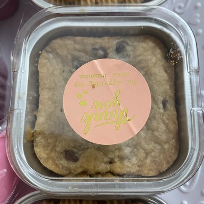 Chocolate Chip Mini Cookie Cake 