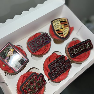 6  Personalised Cupcakes 