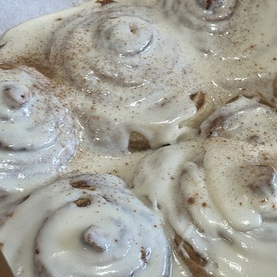 Regular Size Cinnamon Rolls (6)