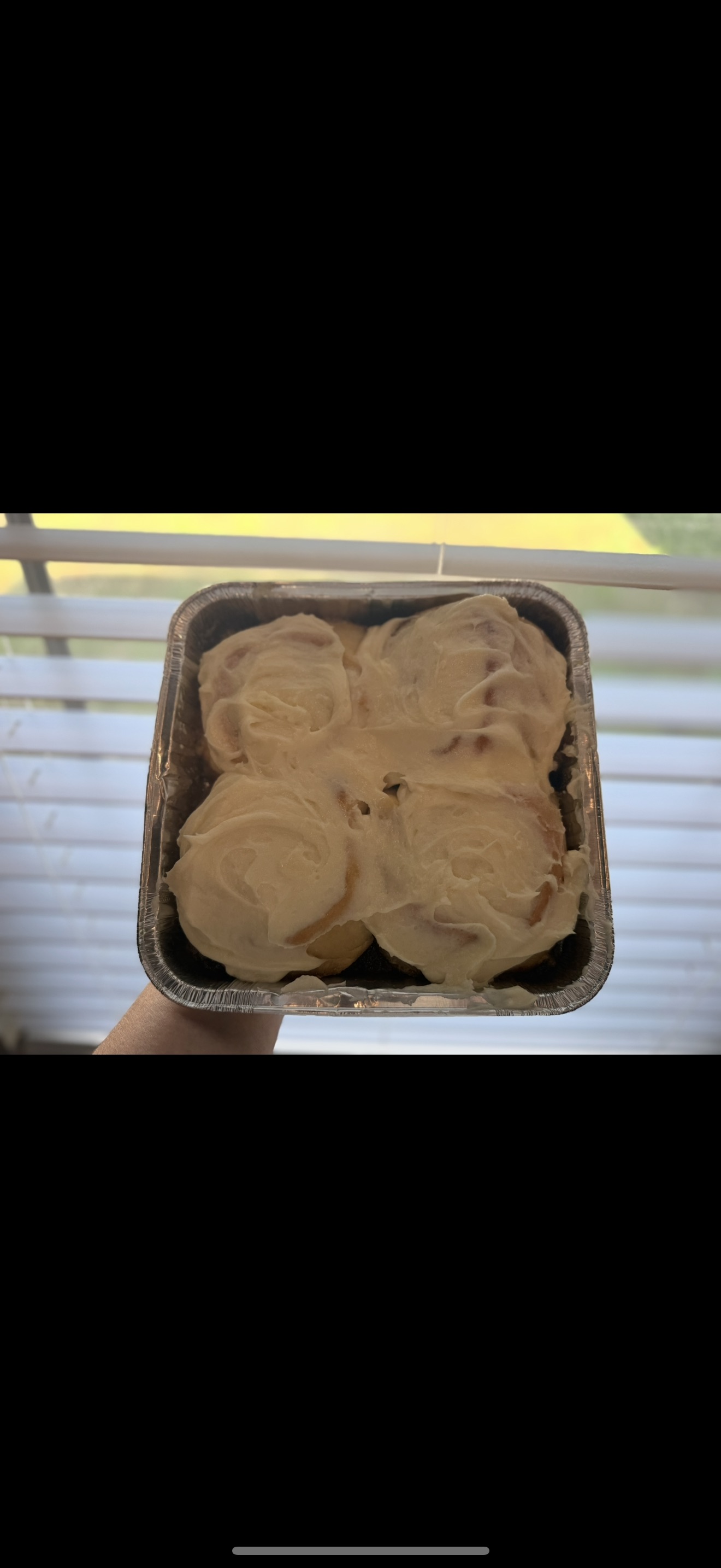 6 Ct Jumbo Cinnamon Rolls W Cream Cheese Icing 