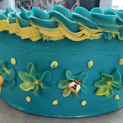 Double Layer Round Cake