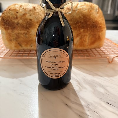 Homemade Madagascar Vanilla Extract  8oz Bottles 