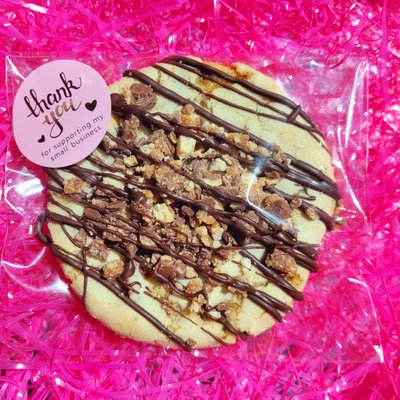 Caramelly Twix Cookie