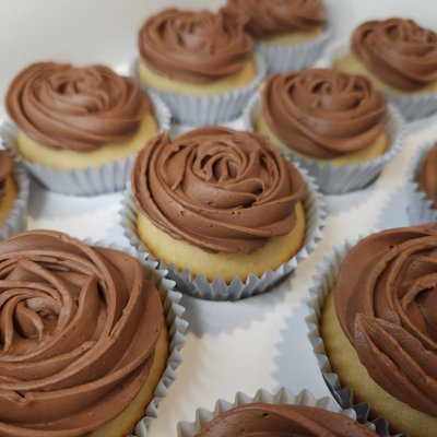 Yellow Cake w/ Chocolate Buttercream