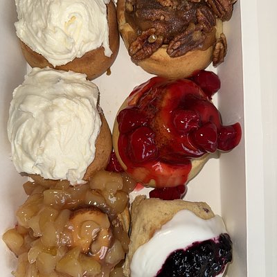 ⭐️Half Dozen Cinnamon Rolls