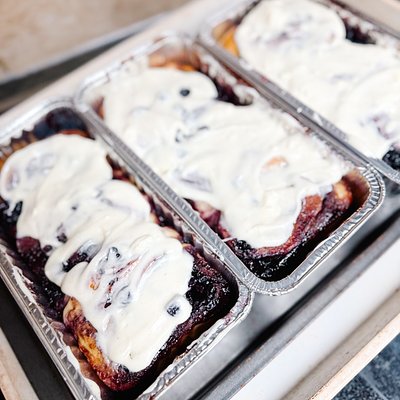 Blueberry Sourdough Rolls W/ Vanilla Bean Frosting- 6 Pack