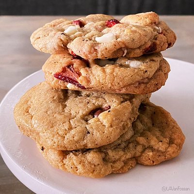 Be My Valentine Strawberries & Cream Sourdough Cookies (Dozen, Large)