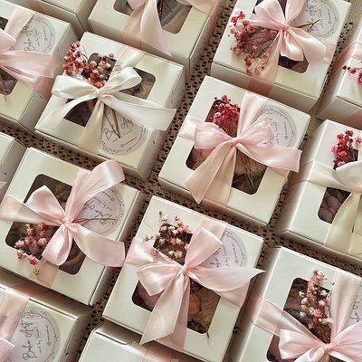 Favor Boxes (10 Ct.)