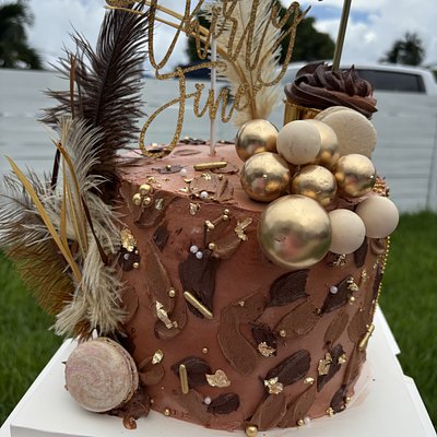 8’ Inch Round Cake 