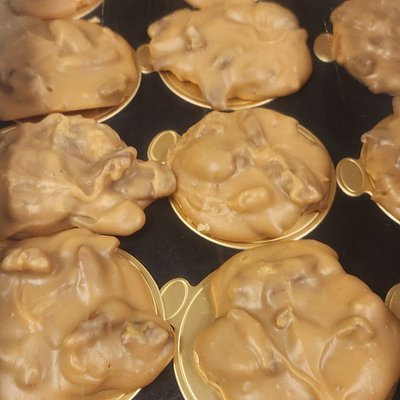 1 Dzn Pecan Pralines