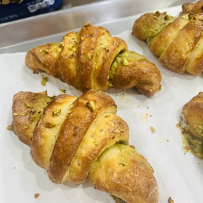 Pistachio Croissant