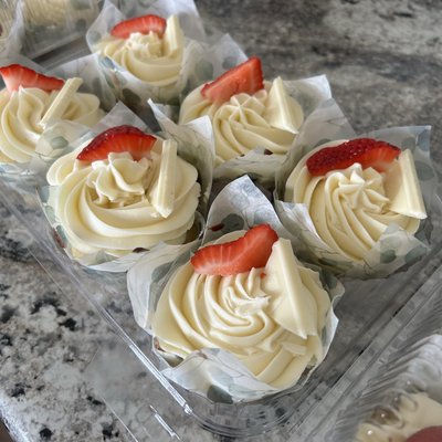 White Chocolate Strawberry 