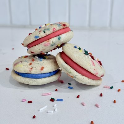 SPRINKLE ME HAPPY DREAMWICH 4.5-5.5oz