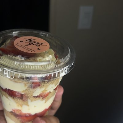 Strawberry Cheesecake Cups