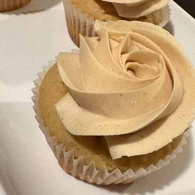 Peanut Butter Cupcakes 