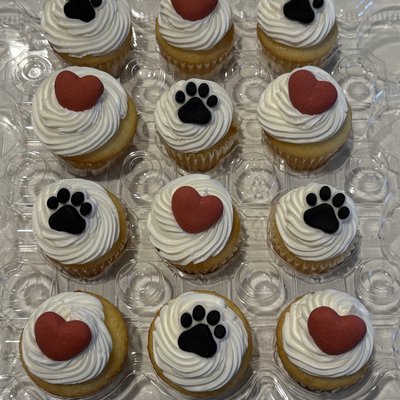 Dozen Mini Cupcakes 
