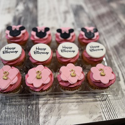 Customize cupcakes 